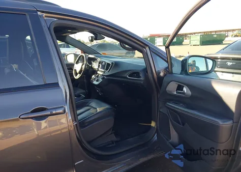 2019 Chrysler Pacifica Touring L из США, поврежденный, VIN 2C4RC1BG7KR644974